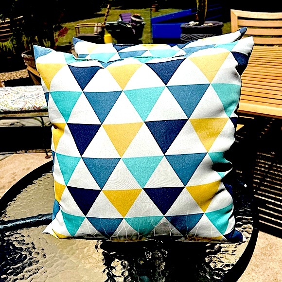 2 WHITE,BLUE AND YELLOW INDOOR/OUTDOOR PILLOWS - Picture 2 of 10
